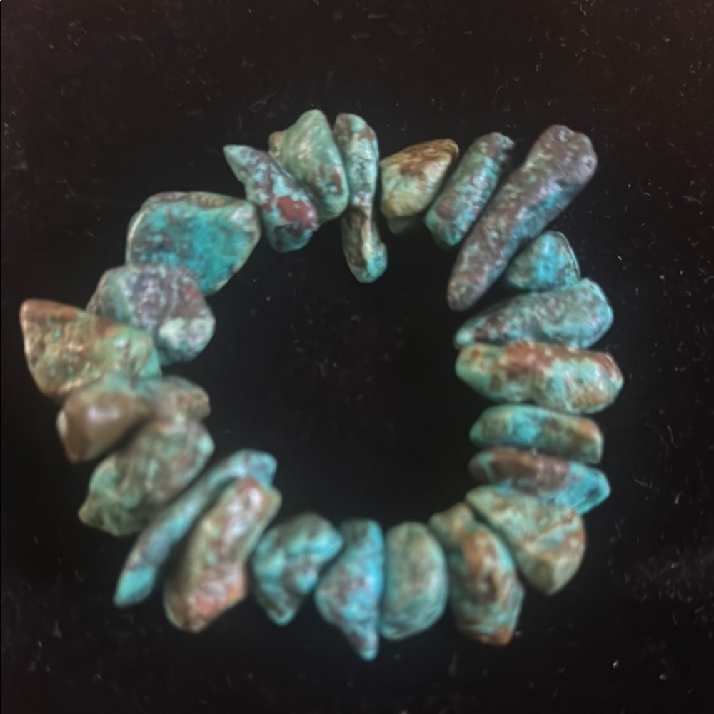 Blue Turquoise Stone Bracelet with Natural Beads